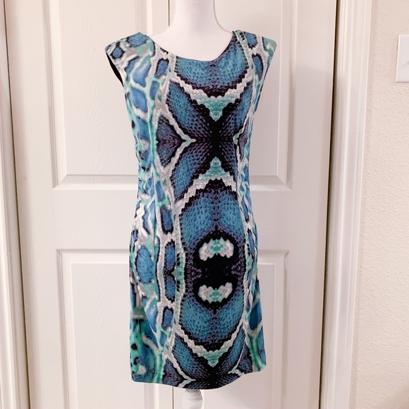 attention Dresses & Skirts - $5 Clearout!! Attention Patterned Dress